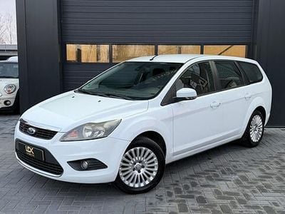 Wit Gebruikt 2009 Ford Focus Titanium Stationwagen | € 1.350 (Eerlijke prijs)