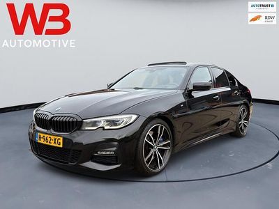 Zwart Occasion 2019 BMW 330 Executive Sedan | € 27.999 (Iets duurder)