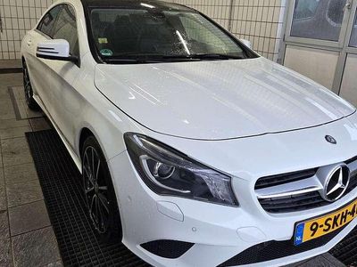 Wit Occasion 2013 Mercedes CLA180 Sedan | € 12.900