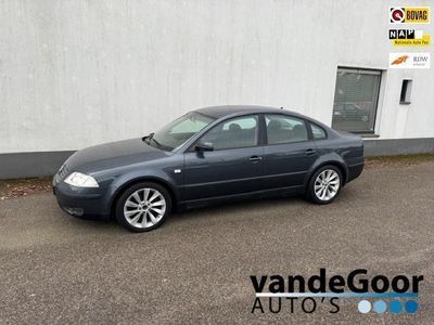Occasion VW Passat 131 PK (96 kW) 2002 Blauw Sedan