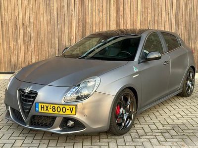 Grijs Occasion 2016 Alfa Romeo Giulietta Exclusive Hatchback | € 4.999