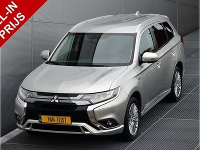 Grijs Gebruikt 2020 Mitsubishi Outlander Plus SUV | € 23.950 (Eerlijke prijs)
