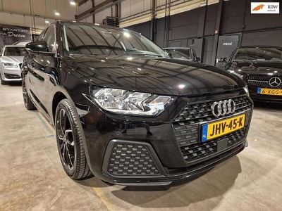 Zwart Gebruikt 2022 Audi A1 Sportback Proline Hatchback | € 21.649 (Eerlijke prijs)