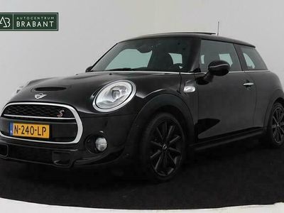 tweedehands Mini Cooper S 2.0 Chili Serious Business (Panoramadak, Led, Navi