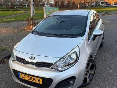 Gebruikt 2011 Kia Rio Plus MPV | € 6.399 (Eerlijke prijs)