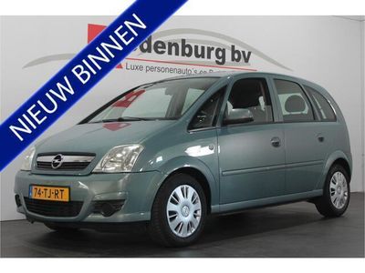 Groen, metallic lak Gebruikt 2006 Opel Meriva Enjoy MPV | € 3.445 (Duur)