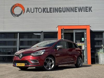 Occasion Renault Clio GrandTour Intens 120 PK (88 kW) 2017 Rood Stationwagen