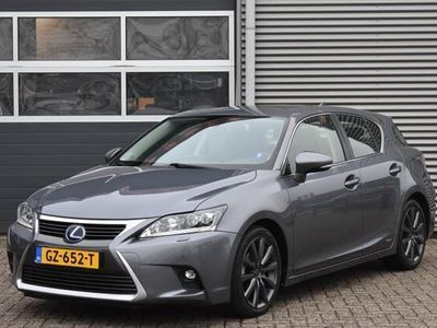Lexus CT200h