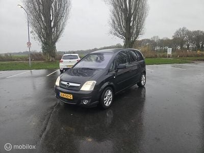 Zwart Gebruikt 2006 Opel Meriva Cosmo MPV | € 1.699 (Eerlijke prijs)