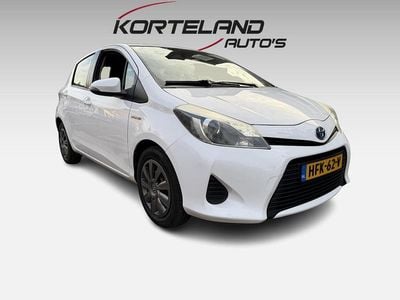Wit Occasion 2025 Toyota Yaris Hybrid Comfort Hatchback | € 9.450