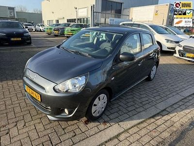 Occasion Mitsubishi Space Star Inform 71 PK (52 kW) 2014 Grijs (metallic) Hatchback