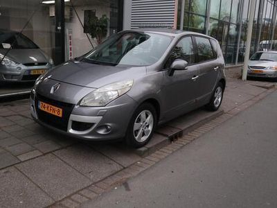 Grijs Gebruikt 2009 Renault Scénic III Business MPV | € 2.950 (Eerlijke prijs)