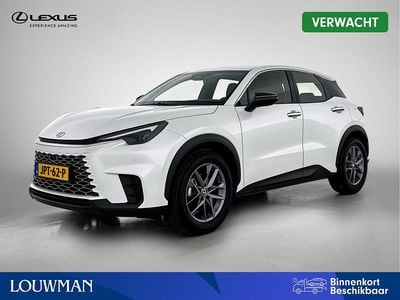 Wit Occasion 2025 Lexus LBX Business Edition SUV | € 34.400 (Eerlijke prijs)