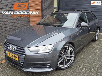 Grijs (metallic) Gebruikt 2018 Audi A4 Black Edition Stationwagen | € 22.950 (Eerlijke prijs)