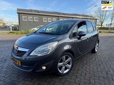 Grijs Gebruikt 2010 Opel Meriva Edition MPV | € 2.199 (Iets duurder)