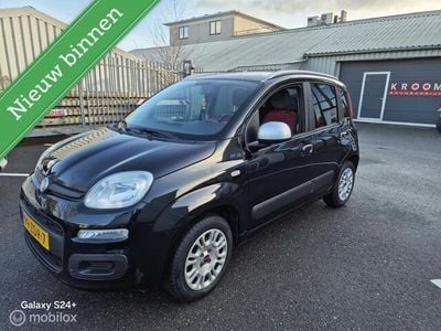 Zwart Gebruikt 2012 Fiat Panda Lounge Hatchback | € 4.950 (Eerlijke prijs)