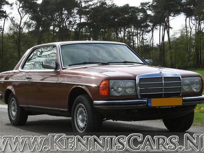 Mercedes 230