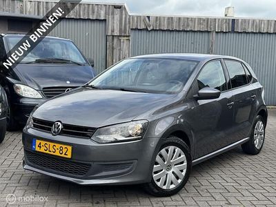 Grijs Gebruikt 2014 VW Polo Edition Hatchback | € 4.995 (Eerlijke prijs)