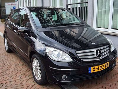 Mercedes B200