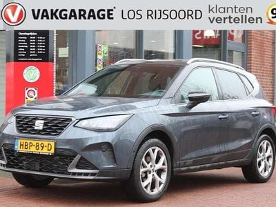 Grijs Gebruikt 2023 Seat Arona Business SUV | € 22.200 (Eerlijke prijs)