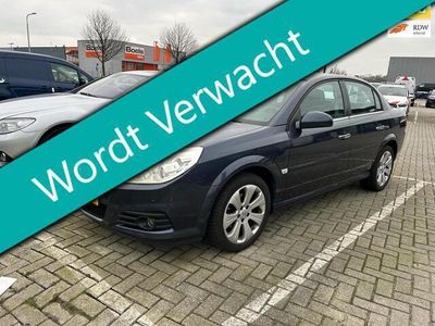 tweedehands Opel Vectra 2.2-16V Exe 155pk 2e eig Leder Clima Trekhaak 1500kg 145.000