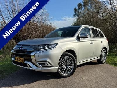 Grijs Gebruikt 2019 Mitsubishi Outlander Intense+ SUV | € 22.950 (Eerlijke prijs)
