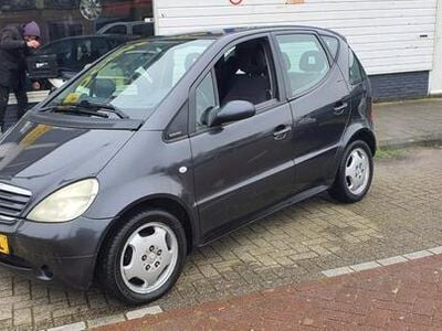 Grijs Occasion 1999 Mercedes A160 Elegance MPV | € 1.995 (Duur)