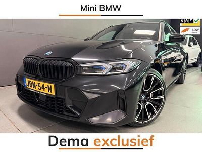 Zwart Occasion 2022 BMW 330 M Sport Stationwagen | € 34.950 (Eerlijke prijs)