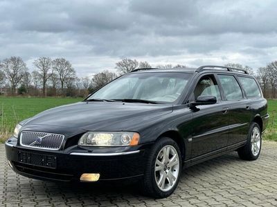 tweedehands Volvo V70 2.5T SUMMUM AUT 184.000KM XENON LEDER YOUNGTIMER