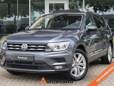 Grijs Gebruikt 2021 VW Tiguan Comfortline SUV | € 29.700 (Goede deal)