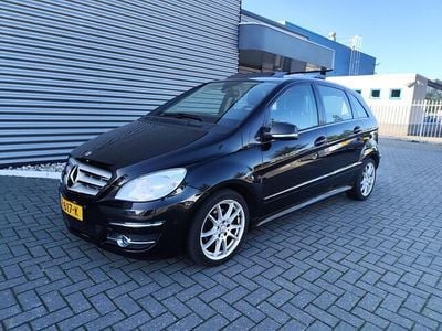 Mercedes B200