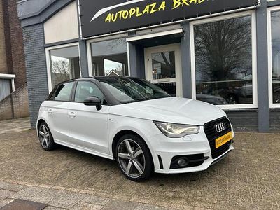 Wit Occasion 2013 Audi A1 Sportback S-Line Hatchback | € 10.799 (Eerlijke prijs)
