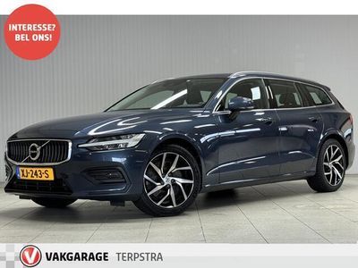 tweedehands Volvo V60 2.0 T5 Momentum/ Automaat!/ 251pk!/ Elek. Klep!/ 18'' LMV/ Standkachel/ LED Koplampen/ Standkachel/ Lane-Assist./ Dode-Hoek Assist./ Stoelverw./ LEDER/ PDC V+A/ Chroom/ Grootlicht Assist.