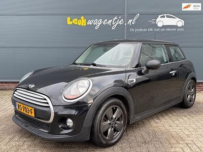 Zwart Gebruikt 2014 Mini ONE Business Hatchback | € 4.440 (Duur)
