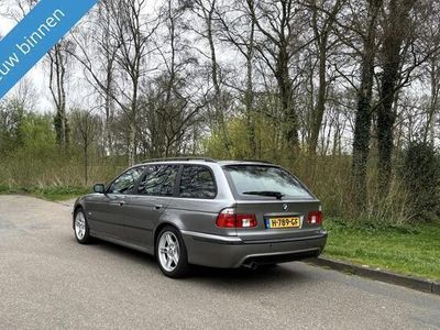 tweedehands BMW 520 5-SERIE 520 i M sport met de geliefde handbak.