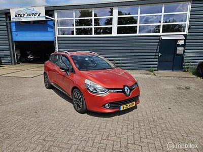 Rood Gebruikt 2013 Renault Clio GrandTour Dynamique Stationwagen | € 4.999 (Eerlijke prijs)