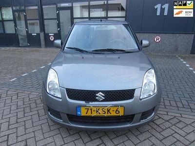 Grijs (metallic) Occasion 2010 Suzuki Swift Comfort Hatchback | € 2.995 (Goede deal)