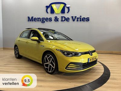 Geel Occasion 2020 VW Golf VIII Style Hatchback | € 21.190 (Eerlijke prijs)