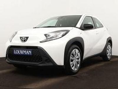 Wit Gebruikt 2025 Toyota Aygo X Play SUV | € 18.445 (Goede deal)