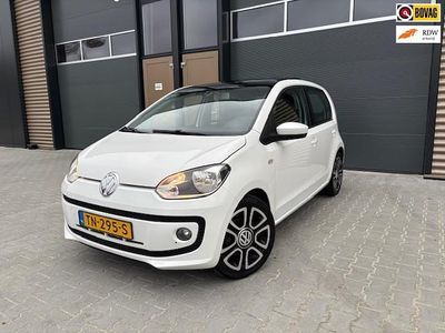 Wit Gebruikt 2013 VW up! high up! Hatchback | € 6.499 (Eerlijke prijs)