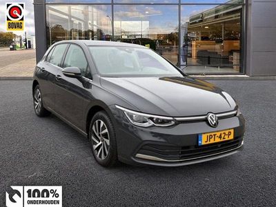 Grijs Occasion 2022 VW Golf VIII Style Hatchback | € 26.950 (Eerlijke prijs)