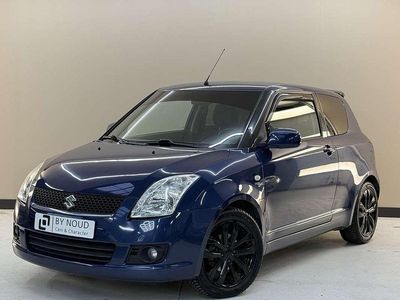 Blauw Gebruikt 2009 Suzuki Swift GLS Hatchback | € 3.450 (Eerlijke prijs)