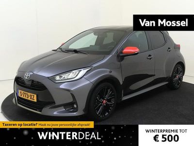 Grijs Occasion 2022 Toyota Yaris Executive Hatchback | € 24.640 (Eerlijke prijs)