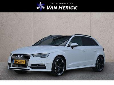 Wit Occasion 2015 Audi A3 Sportback e-tron S-Line Hatchback | € 16.745 (Eerlijke prijs)