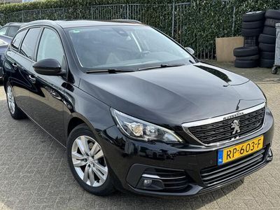 tweedehands Peugeot 308 SW 1.2 PureTech Blue Lease Executive FACELIFT/PANO