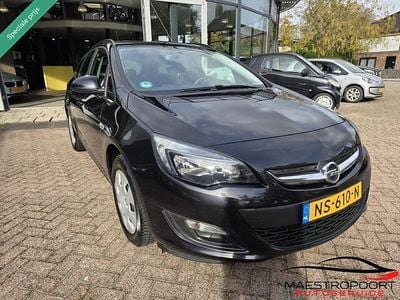 Occasion Opel Astra Edition 101 PK (74 kW) 2015 Zwart Stationwagen
