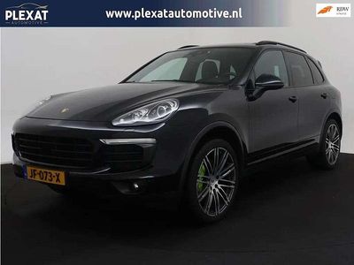 Zwart Occasion 2015 Porsche Cayenne SUV | € 26.945 (Eerlijke prijs)
