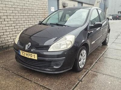 Occasion Renault Clio II Rip Curl 75 PK (55 kW) 2009 Zwart Hatchback