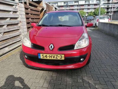 tweedehands Renault Clio 1.2-16V Collection