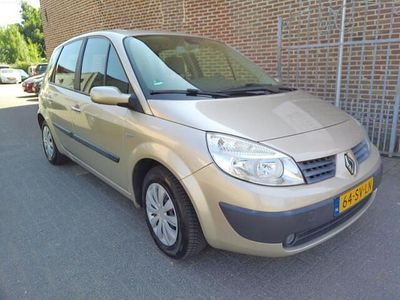 Beige Gebruikt 2006 Renault Scénic II Business MPV | € 1.850 (Eerlijke prijs)